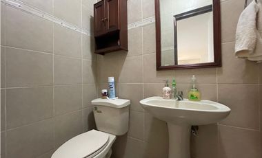 SE ALQUILA CASA EN ALTOS DE PANAMA URB. CASTILLA DE ORO LINEA BLANCA