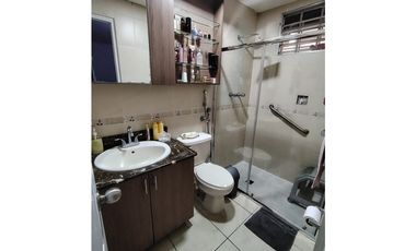 VENTA DE CASA EN BRISAS DEL GOLF DE 3 HABITACIONES CON 2 TERRAZAS