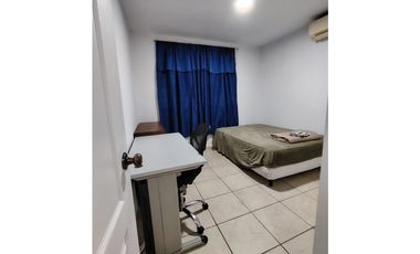 VENTA DE CASA EN BRISAS DEL GOLF DE 3 HABITACIONES CON 2 TERRAZAS