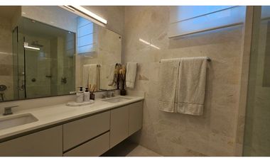 SE ALQUILA ESPECTACULAR APARTAMENTO EN OCEAN HOUSE - OCEAN REEF