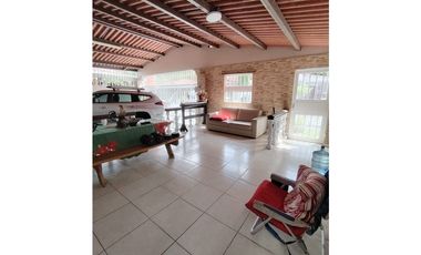 BRISAS DEL GOLF / 250M / 3 HABITACION / 2 PARKING / TERRAZAS / JARDIN