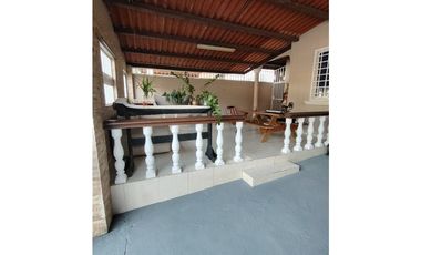 BRISAS DEL GOLF / 250M / 3 HABITACION / 2 PARKING / TERRAZAS / JARDIN