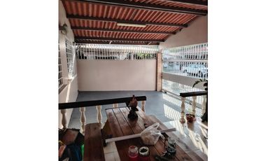 BRISAS DEL GOLF / 250M / 3 HABITACION / 2 PARKING / TERRAZAS / JARDIN