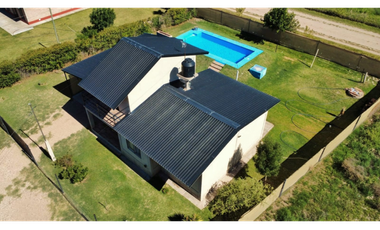 Casa 3 Dormitorios | 1000 m² Terreno | Piscina  El Cerrito