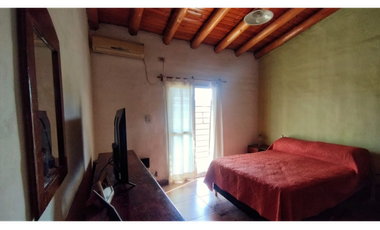 Casa 3 Dormitorios | 1000 m² Terreno | Piscina  El Cerrito