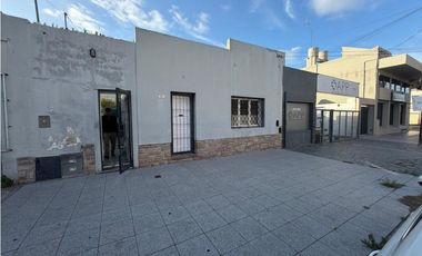VENTA - OPORTUNIDAD 2 PH, en lote, ideal inversion - Zona Puerto