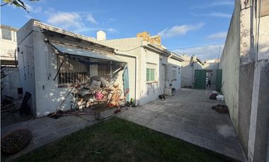 VENTA - OPORTUNIDAD 2 PH, en lote, ideal inversion - Zona Puerto