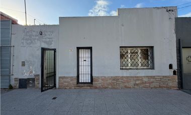 VENTA - OPORTUNIDAD 2 PH, en lote, ideal inversion - Zona Puerto