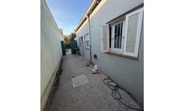 VENTA - OPORTUNIDAD 2 PH, en lote, ideal inversion - Zona Puerto