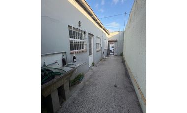 VENTA - OPORTUNIDAD 2 PH, en lote, ideal inversion - Zona Puerto