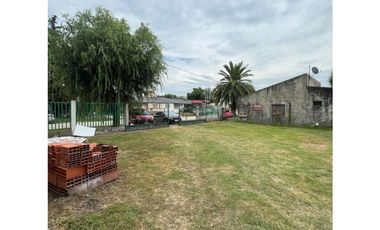 Casa con Galpon en Hasenkamp