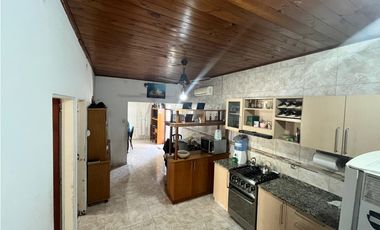 Se vende casa en María Grande calle Illia