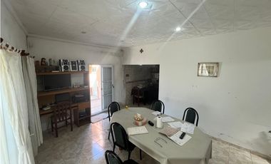 Se vende casa en María Grande calle Illia