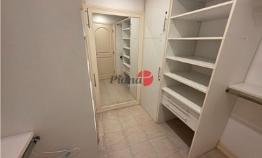 Casa en Venta - Carilo - Inmersa en el Bosque - 1.599 m² de terreno