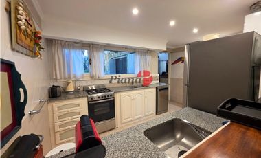 Casa en Venta - Carilo - Inmersa en el Bosque - 1.599 m² de terreno