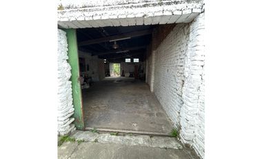 Venta CASA, patio verde + amplio GALPON, Tandil. BS.AS.