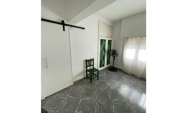 Venta CASA, patio verde + amplio GALPON, Tandil. BS.AS.