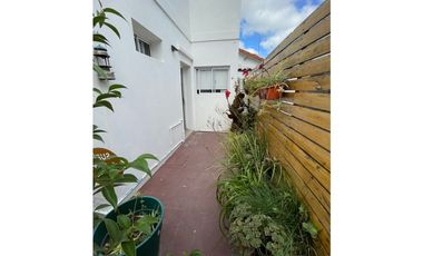 Venta CASA, patio verde + amplio GALPON, Tandil. BS.AS.