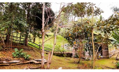 Venta Casa Campestre Santa Elena 220m2