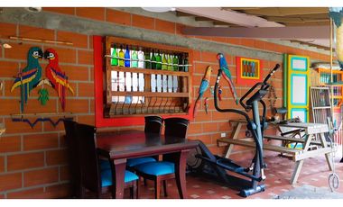 Venta Casa Campestre Santa Elena 220m2