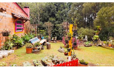 Venta Casa Campestre Santa Elena 220m2