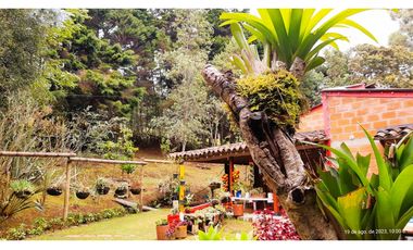 Venta Casa Campestre Santa Elena 220m2