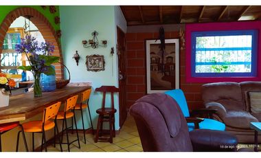 Venta Casa Campestre Santa Elena 220m2