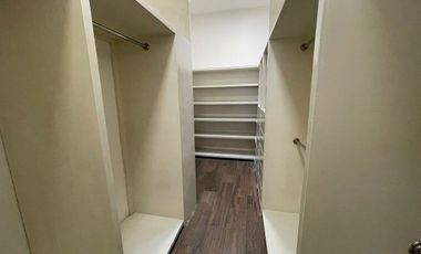 CASA EN RENTA EN MIRASIERRA