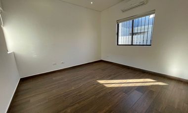 CASA EN RENTA EN MIRASIERRA