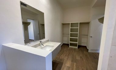 CASA EN RENTA EN MIRASIERRA