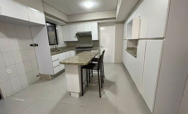 CASA EN RENTA EN MIRASIERRA