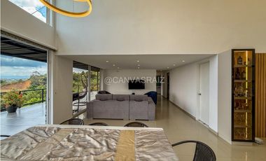 Venta de Casa Campestre en Condominio Sector  Aeropuerto