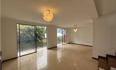 ARRIENDO CASA EN ENVIGADO SECTOR LOMA DEL ESMERALDAL