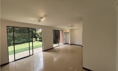 ARRIENDO CASA EN ENVIGADO SECTOR LOMA DEL ESMERALDAL