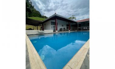 Vendo Casa campestre en condominio en Calima, Valle del Cauca  ES