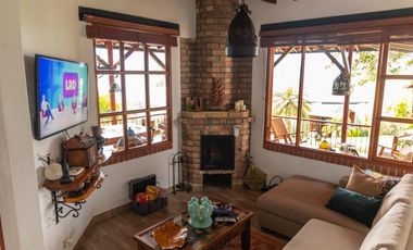Vendo Casa Campestre en el Lago Calima.  Darién  AA