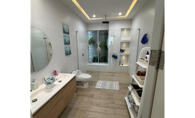 VENTA DE CASA EN AGUAMARINA