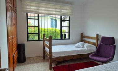 Venta Casa Campestre en Chinauta Antes del Peaje | 246 m²