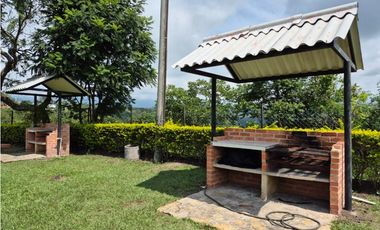 Venta Casa Campestre en Chinauta Antes del Peaje | 246 m²