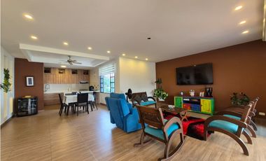 Venta Casa Campestre en Chinauta Antes del Peaje | 246 m²