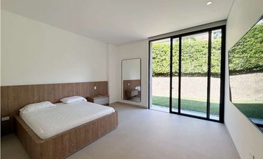 CASA DE LUJO EN SAN JERONIMO DISPONIBLE PARA VENTA