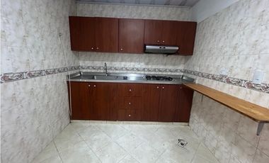 APARTAMENTO DISPONIBLE EN ALQUILER EN MELENDEZ, SEGUNDO PISO