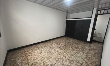 APARTAMENTO DISPONIBLE EN ALQUILER EN MELENDEZ, SEGUNDO PISO