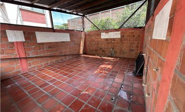 APARTAMENTO DISPONIBLE EN ALQUILER EN MELENDEZ, SEGUNDO PISO