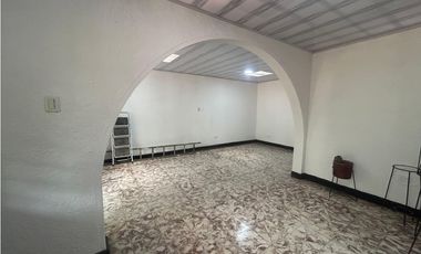 APARTAMENTO DISPONIBLE EN ALQUILER EN MELENDEZ, SEGUNDO PISO