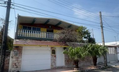 Amplia casa en venta, en Fracc. Reforma, Veracruz, Ver