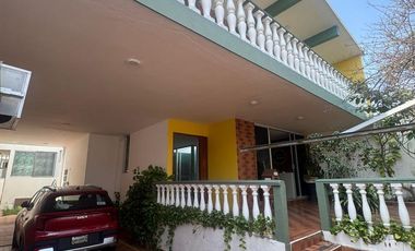 Amplia casa en venta, en Fracc. Reforma, Veracruz, Ver