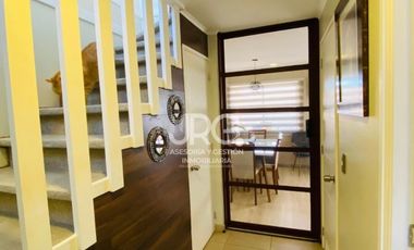 Casa en Venta en Al lado de Manuel Bustos Huerta