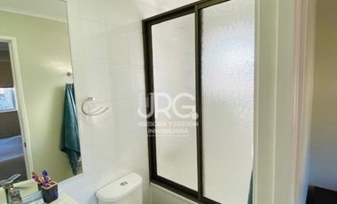 Casa en Venta en Al lado de Manuel Bustos Huerta