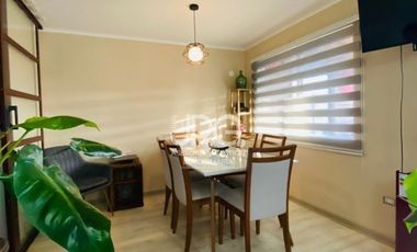 Casa en Venta en Al lado de Manuel Bustos Huerta